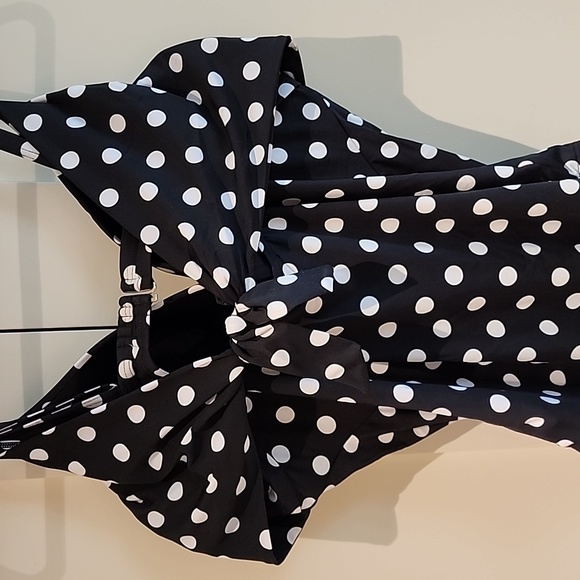 Bathing suit - Picture 2 of 5